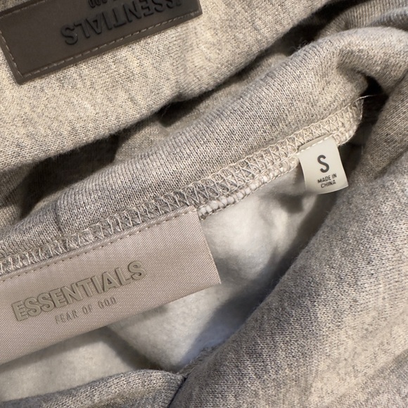 FOG - Fear of God Essentials Stretch Limo
Hoodie - (READ DESCRIPTION) - Picture 6 of 6